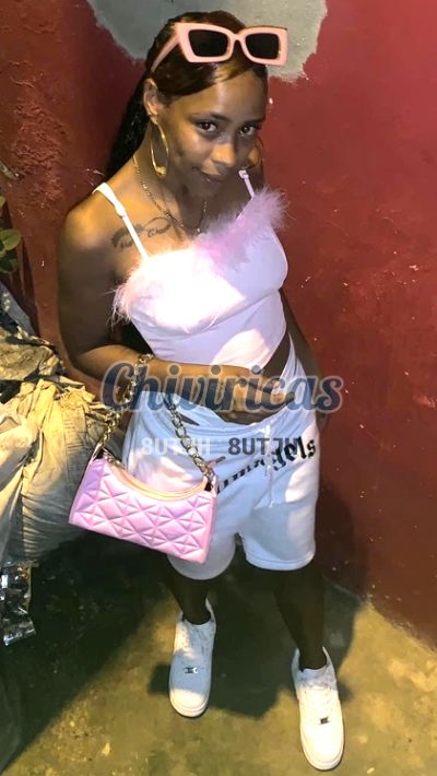 Yessica, Puta en El Hoyo de Bartola (Santiago)