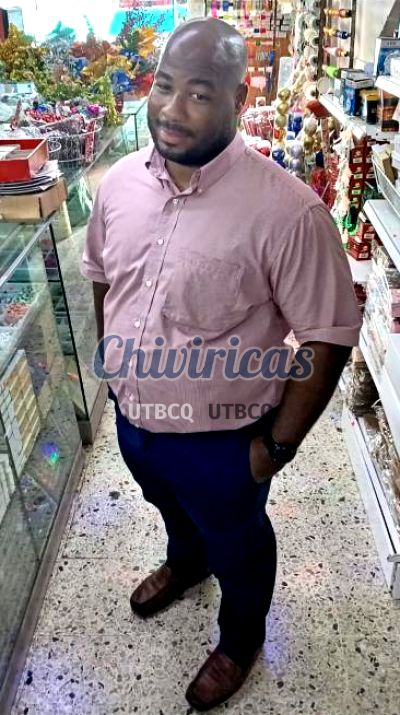 Emmanuel, Hombre en Distrito Nacional