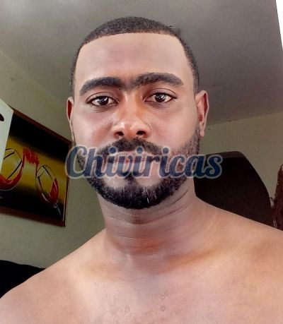 Arturo, Hombre en Santo Domingo Norte