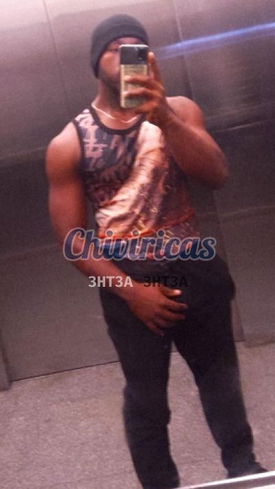 Carlos, Hombre en Santo Domingo Norte
