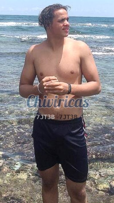 Elian, Hombre que da masajes eróticos en Santo Domingo Oeste