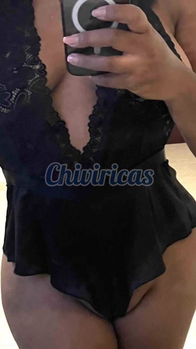 Mónica 8093241140, Mujer que hace videollamadas y sexting