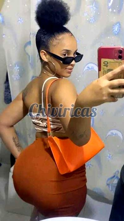 Nicole, mujer que da masajes eróticos en Santo Domingo Norte