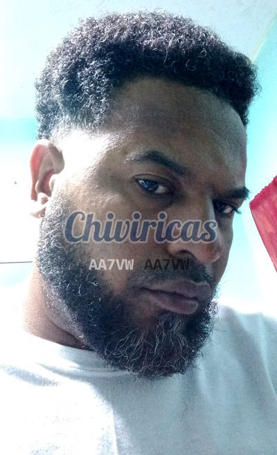 Tu chico leche, hombre en Santo Domingo Este
