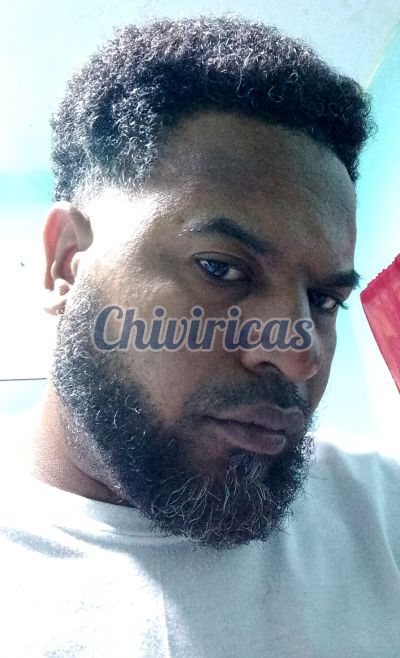 Tu chico leche, hombre en Santo Domingo Este