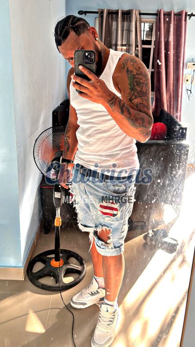 Yoel 8495973024, hombre en Santo Domingo Norte