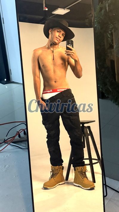 Adrian 8099435838, hombre en Santo Domingo Este