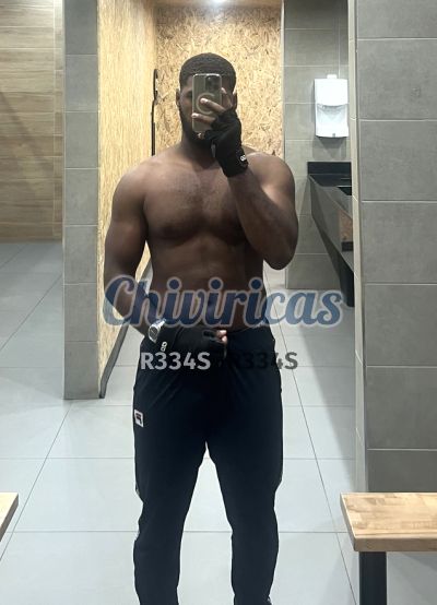 Eric 8296138783, hombre que da masajes eróticos en Santo Domingo Este