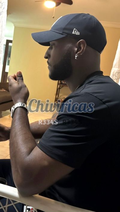 Eric 8296138783, hombre que da masajes eróticos en Santo Domingo Este