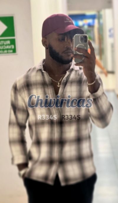 Eric 8296138783, hombre que da masajes eróticos en Santo Domingo Este