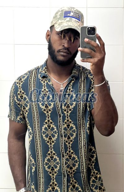 Eric 8296138783, hombre que da masajes eróticos en Santo Domingo Este