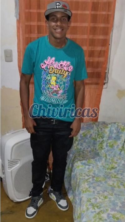 Tu chico 8294016264, hombre en Santo Domingo Este